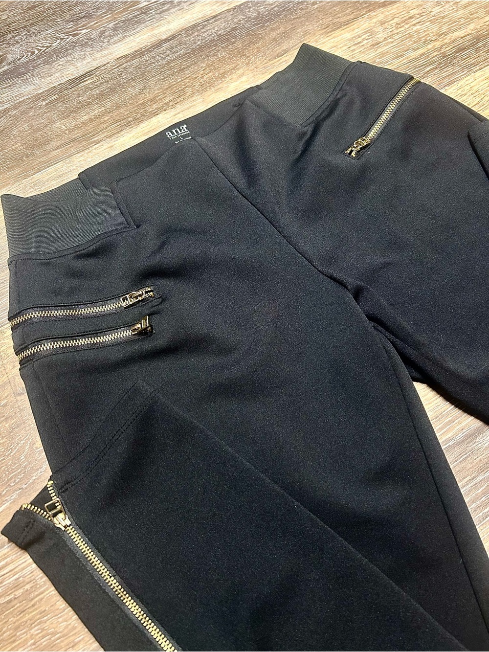 A.N.A Black Moto Leggings Gold Zipper Detail Size L 🖤